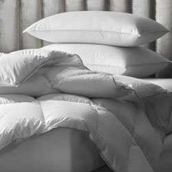 Купить одеяла оптом от производителя для гостиниц и отелей, выгодная цена